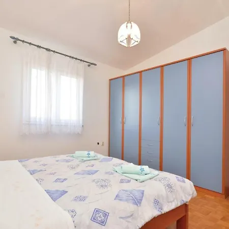 Five-bedroom Holiday In Posedarje-podgradina * Islam Grcki