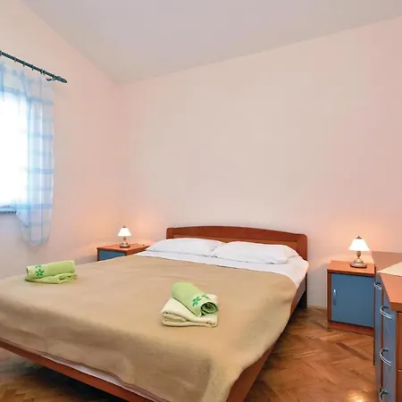 Feriehus Five-bedroom Holiday In Posedarje-podgradina Islam Grcki